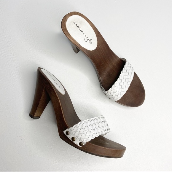 American Eagle Outfitters Shoes - American Eagle Woven Clogs White Sandal Mules